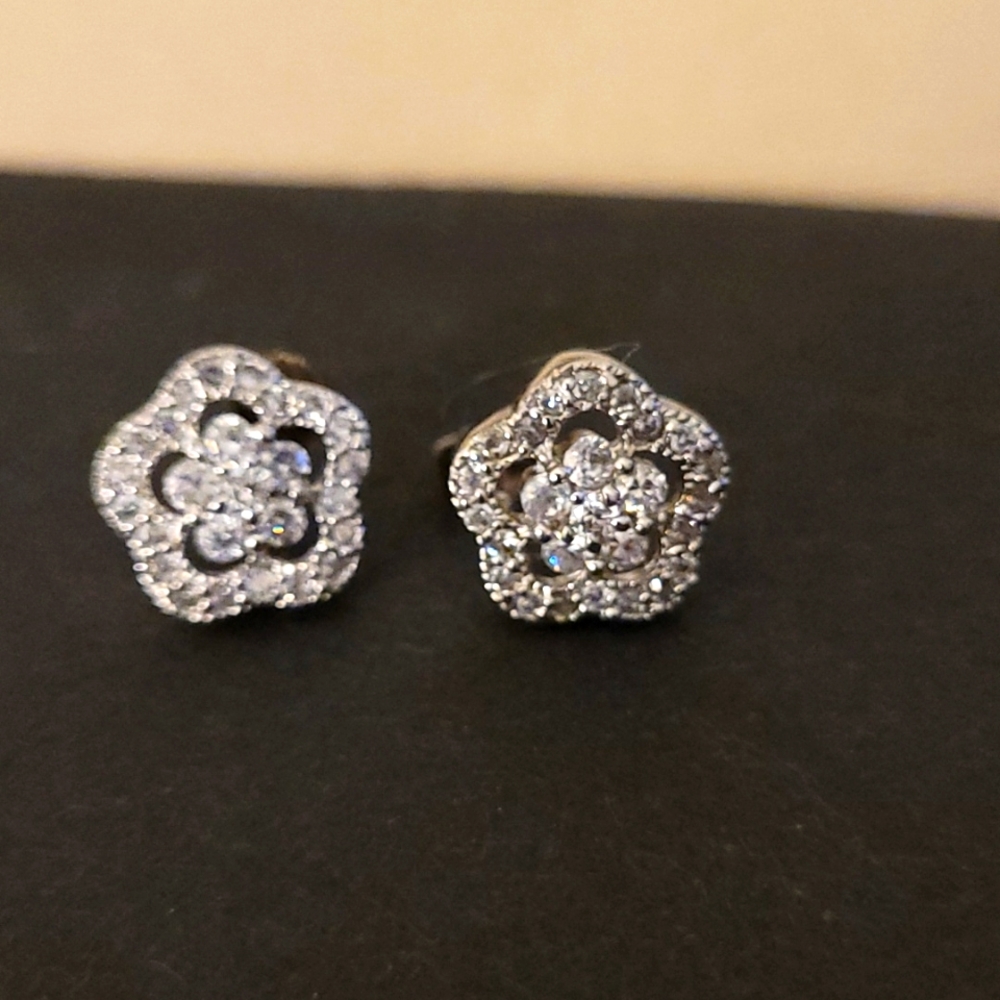 Cubic Zirconia Flower Earrings